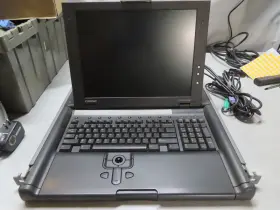Tft5600 Compaq Hp Rkm 15 Inch Kvm Rack Mountable Monitor Keyboard Mouse