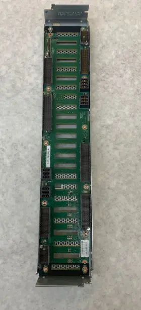 303-482-000b-02 Dell Emc Unity Xt 480 Backplane #2