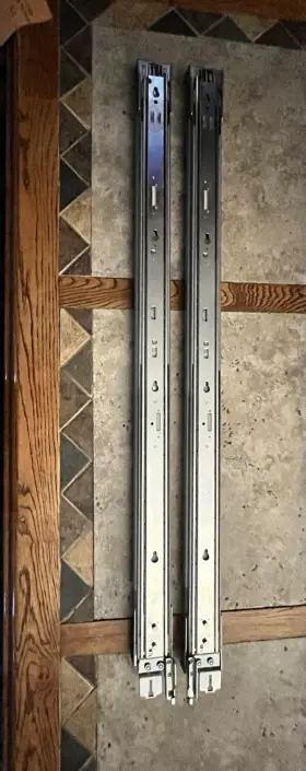D589m Dell Poweredge R310/410/415 Rack Mount Rails Left/right D589m Dell Poweredge R310/410/415 Rack Mount Rails Left/right