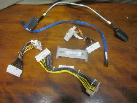 Ohc073 Dell Genuine Oem Poweredge 2900 Sata Power Backplane Sas Cables Lot Of 6 Ohc073 Dell Genuine Oem Poweredge 2900 Sata Power Backplane Sas Cables Lot Of 6