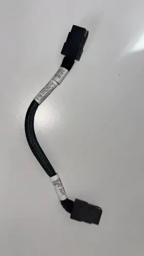 P06078-001 Hp P07895-001 Hpe Sas Cable - / Dl20 Gen10 Plus 2xlff/4xsff
