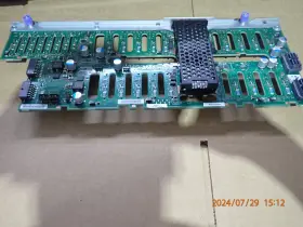 01em259 Ibm 01em258 18-bay Sas Sff-3 Backplane For 8286