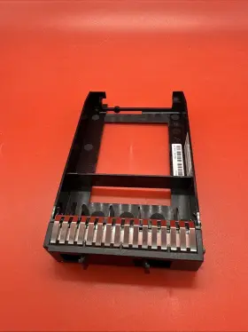 01ml137 Ibm 2.5 Inch Drive Slot Filler