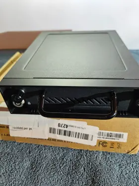 T-g525-hd Istarusa 846813042246 Industrial 5.25 Inch To 3.5 2.5 12gb/s Hdd Ssd Hotswap Rack #3