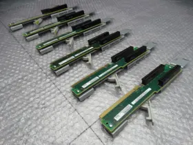7048293 Oracle Sun Microsystems 2-slot Pci Express Riser Lot Of 6