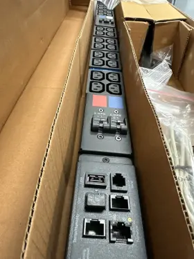 Ap8887x657 Quanta Rack Pdu 2g Metered Zerou 20a 120/208v 3ph 24x5-20r 6xl6-20r
