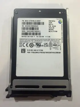 Mzilt3t8hbls-00007 Samsung Pm1643a 3.84tb 2.5 Inch Internal Ssd - Mz-ilt3t8b With Dell Carriage