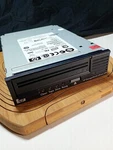 Hp Storageworks Ultrium 448 - Tape Drive Lto 200 GB/400 Scsi Lvd 5.25" DW016A. Fixed Price $254.94.